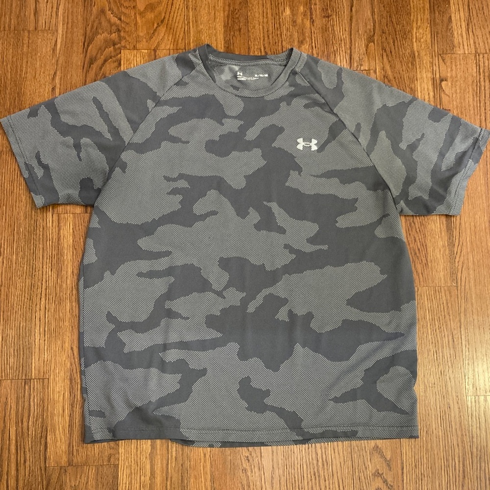 Under Armour Men's Dark Gray Camo Tee